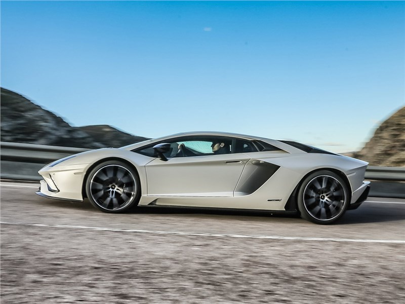 Lamborghini рассказала о конструкции преемника Aventador