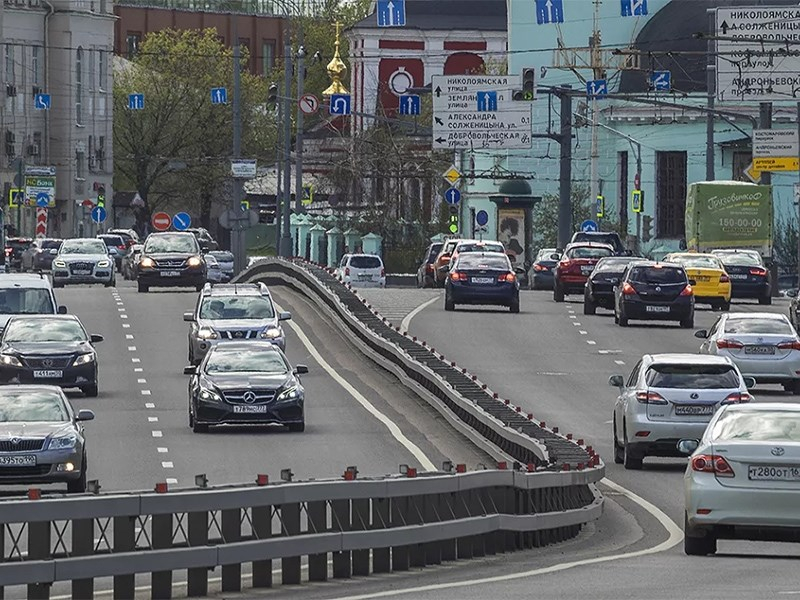 Российские водители проявляют интерес к международным удостоверения