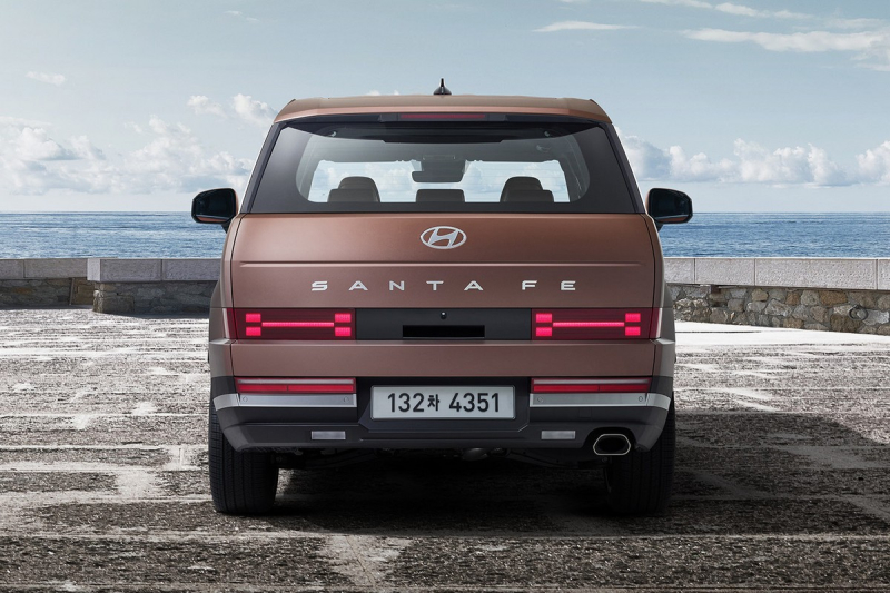 Новый угловатый Hyundai Santa Fe выходит на рынок