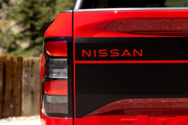 Новый модельный год принёс пикапу Nissan Frontier ностальгическую версию Hardbody