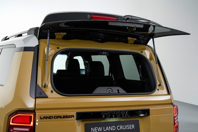 Новый Toyota Land Cruiser Prado показали европейцам: у них будет дизель