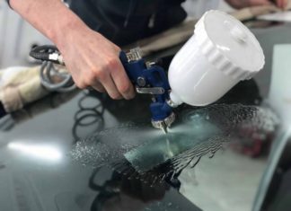 Ремонт трещины лобового стекла: тонкости процесса