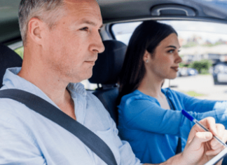 Как выбрать хорошего инструктора по вождению?