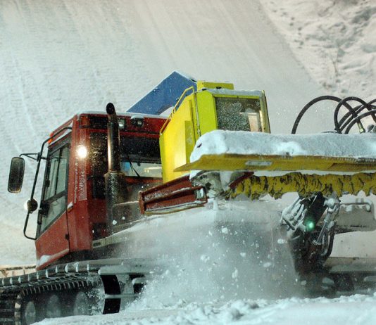 Машины для утрамбовки снега