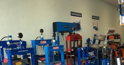 Как выбрать оборудование для автосервиса