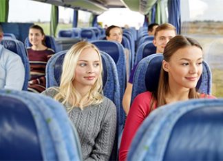 Доставка работников к месту работы и обратно: как лучше организовать?