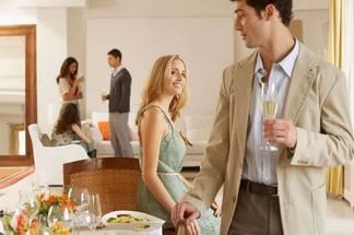 Как познакомиться с богатым мужчиной?