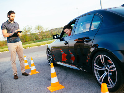 Плюсы обучения в автошколе
