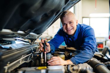 Какие услуги предоставляет автосервис?