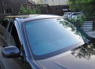 Тонировка автомобилей пленкой Llumar в Москве