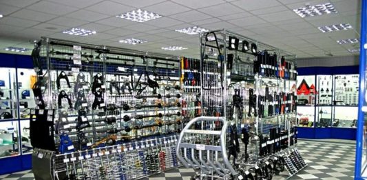 Как открыть салон автозапчастей