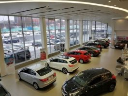 Почему стоит приобрести машину в автосалоне Лайт Авто?