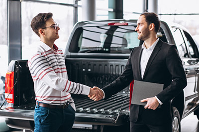 Как выбрать автосалон для покупки автомобиля?