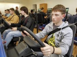 Как проходит обучение в автошколе?