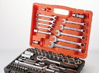 Какой набор инструментов для автомобиля лучше купить?