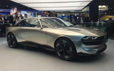 PEUGEOT e-LEGEND CONCEPT представлен на автосалоне 2018 в Париже