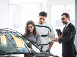 Как выбрать автосалон: мнение специалистов