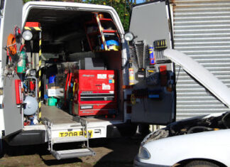 Преимущества выездного автосервиса