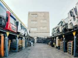 Разборка грузового транспорта