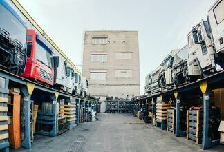 Разборка грузового транспорта