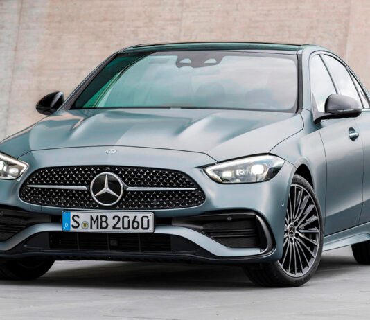 Новый Mercedes-Benz C-Class 2022 года: один из лучших немецких седанов с мощным набором оснащения