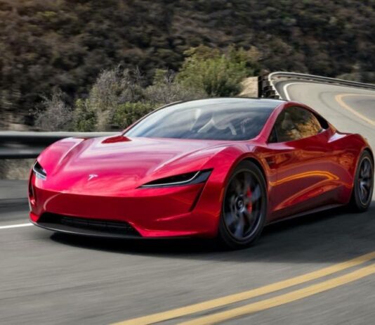 Где купить новую Tesla в России