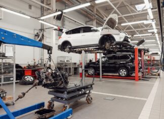 Техническое обслуживание автомобилей в автосервисах РОЛЬФ СЕРВИС