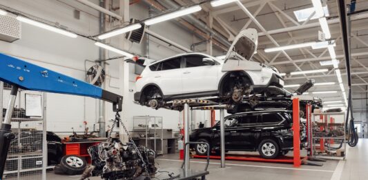 Техническое обслуживание автомобилей в автосервисах РОЛЬФ СЕРВИС