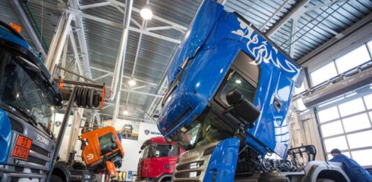 Почему ремонт грузовиков и спецтехники следует доверить специалистам