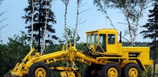 Необходимость замены запчастей на автогрейдерах и других моделях спецтехники
