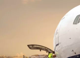 Правила для грузовых авиаперевозок: какие существуют требования?