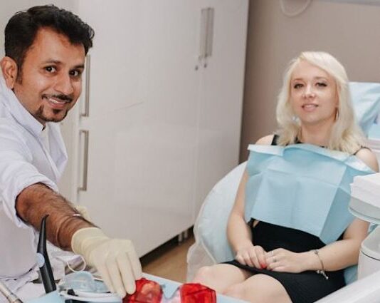 Стоматолог Капил Кхурана: мужчины заботятся о красоте улыбке наравне с женщинами