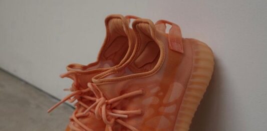 Чем хороши кроссовки YeezyBoost