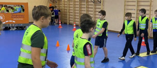 Новгородские студенты возглавили интерактивные модули по обучению детей основам безопасного поведения на дороге