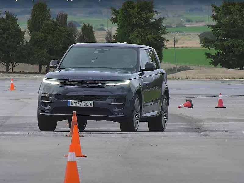 Range Rover Sport не смог нормально пройти лосиный тест