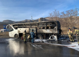 Сотрудники Госавтоинспекции на Ставрополье обеспечили безопасность дорожного движения при возгорании автобуса