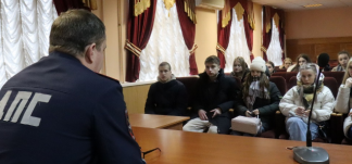 Студенты Ивановской области познакомились с работой Госавтоинспекции и приняли участие в дежурстве с инспекторами ДПС