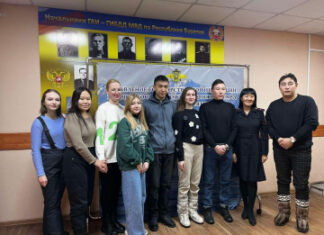 В рамках Всероссийской акции «Студенческий десант» в Госавтоинспекции Бурятии состоялся «День открытых дверей»