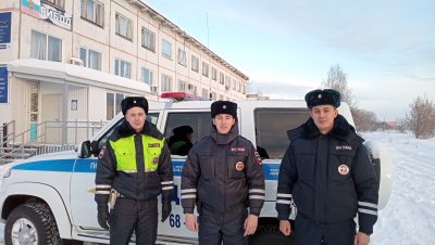 
        В Свердловской области сотрудники Госавтоинспекции дважды спасли на пожаре людей    