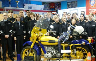 В Великом Новгороде «Студенческий десант» познакомился с деятельностью подразделений Госавтоинспекции