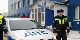 Сотрудники подмосковной Госавтоинспекции своевременно доставили в больницу водителя, которому стало плохо за рулем