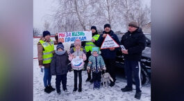 В Белгородской области сельский родительский патруль развернул консультационные зоны по ПДД вблизи образовательных учреждений