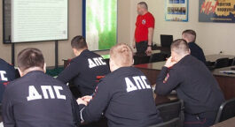 В Кемеровской области врачи центра медицины катастроф провели для госавтоинспекторов мастер-класс по оказанию первой помощи
