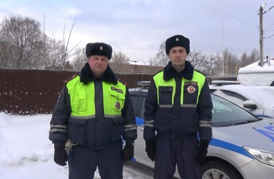 В Подмосковье сотрудники Госавтоинспекции доставили в больницу малолетнего ребенка, которому требовалась экстренная помощь