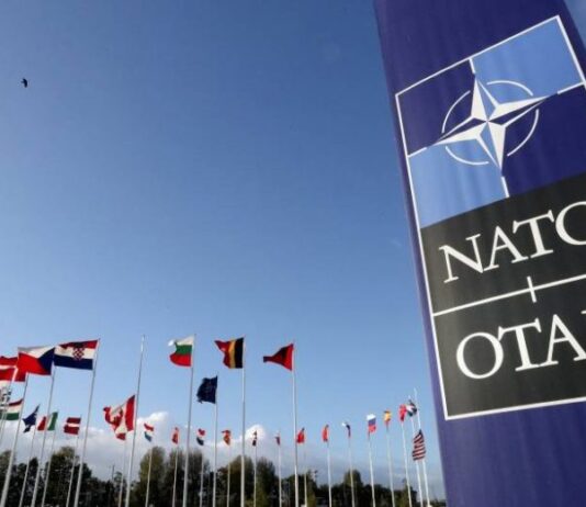 Экстрасенс наложила порчу на НАТО и готова «нанести удар» по США