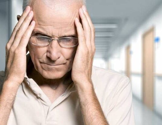 Отреагируйте вовремя: по каким симптомам можно распознать приближающийся инсульт