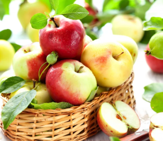 Правильное сочетание: с чем можно есть яблоки, чтобы не навредить здоровью