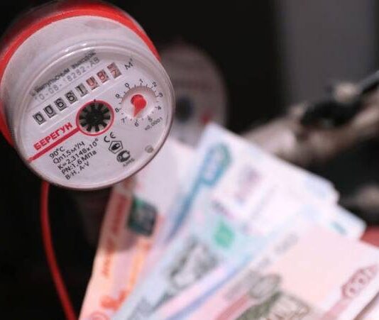 Россияне столкнулись с “черной дырой” ЖКХ, есть ли из нее выход