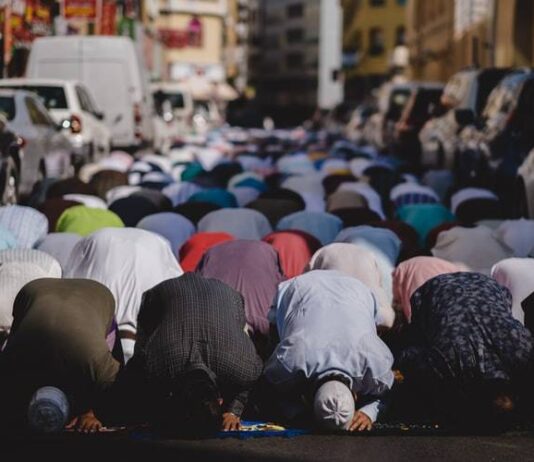 С какого времени можно есть вечером в пост Рамадан с 22 марта по 21 апреля 2023 года