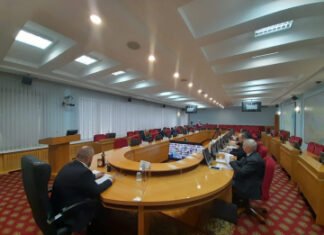 В преддверии курортного сезона на краевой комиссии по безопасности дорожного движения обсудили ситуацию с аварийностью на Ставрополье и реализацию нацпроекта